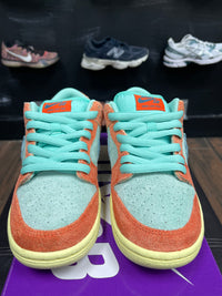 Dunk low SB ‘ Orange Rise ‘ Size 5.5 men