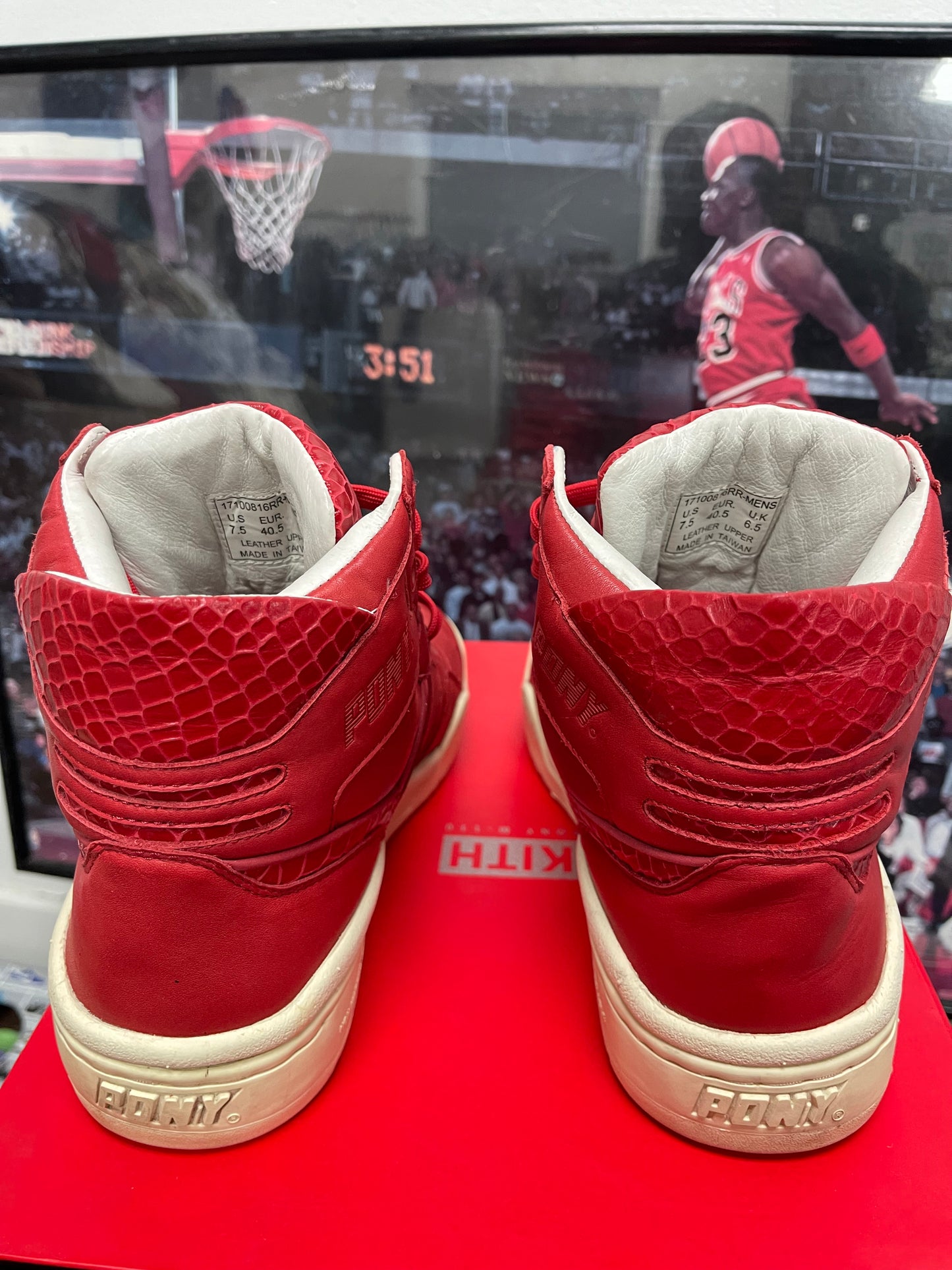 Kith Pony Red Size 7.5