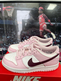 Dunk low ‘ Pink Foam ‘ Size 7Y