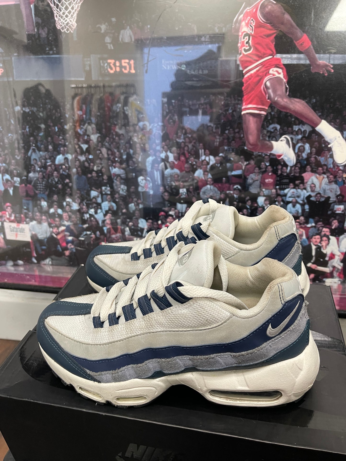 Air max 95 Navy Size 5.5y