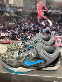 Kobe 7 system snow Leopard size 13