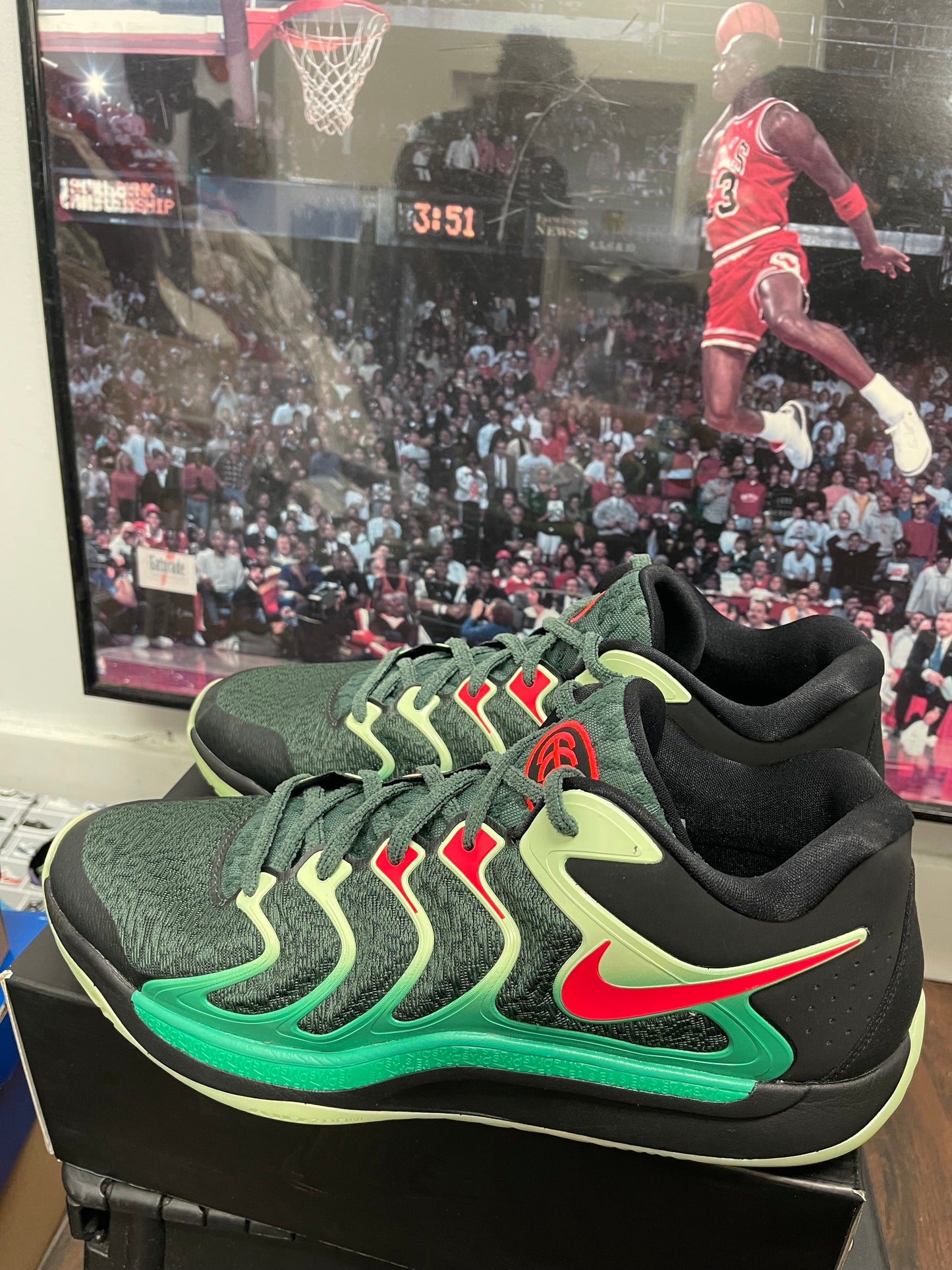 KD 17 ‘ Easy Money Sniper ‘ Size 14
