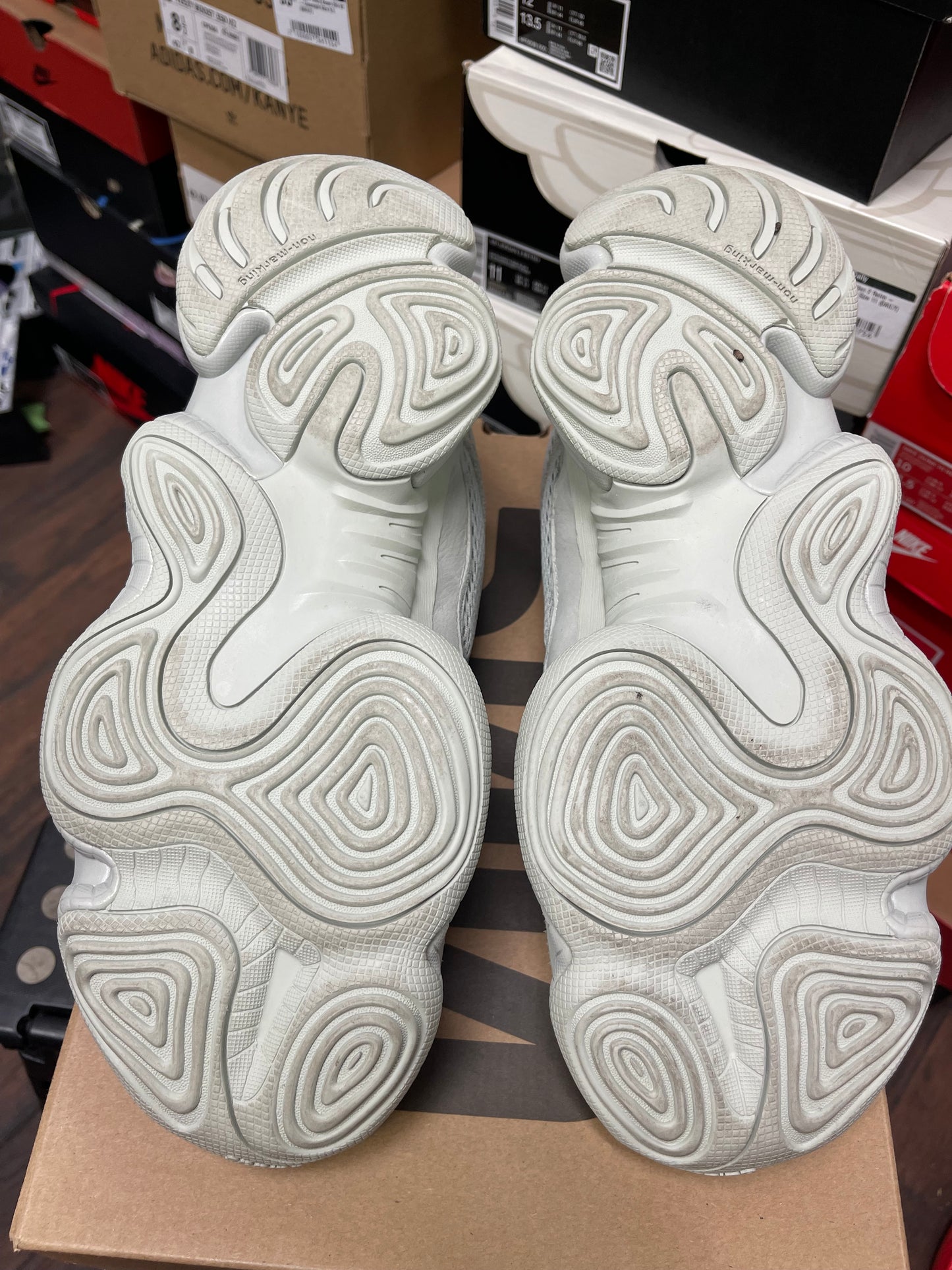 Yeezy 500 Salt Size 8.5