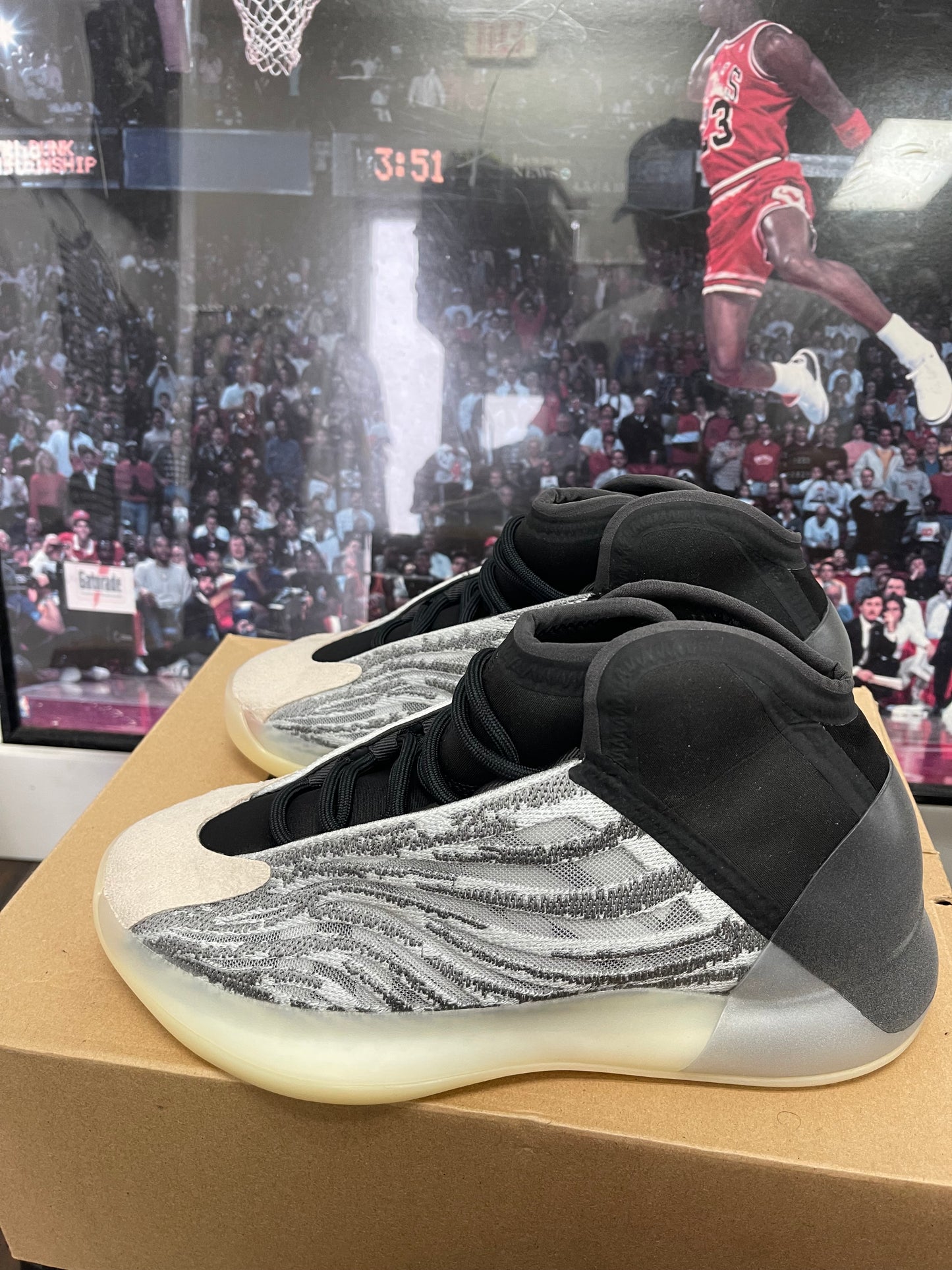 Yeezy Quantum Size 7