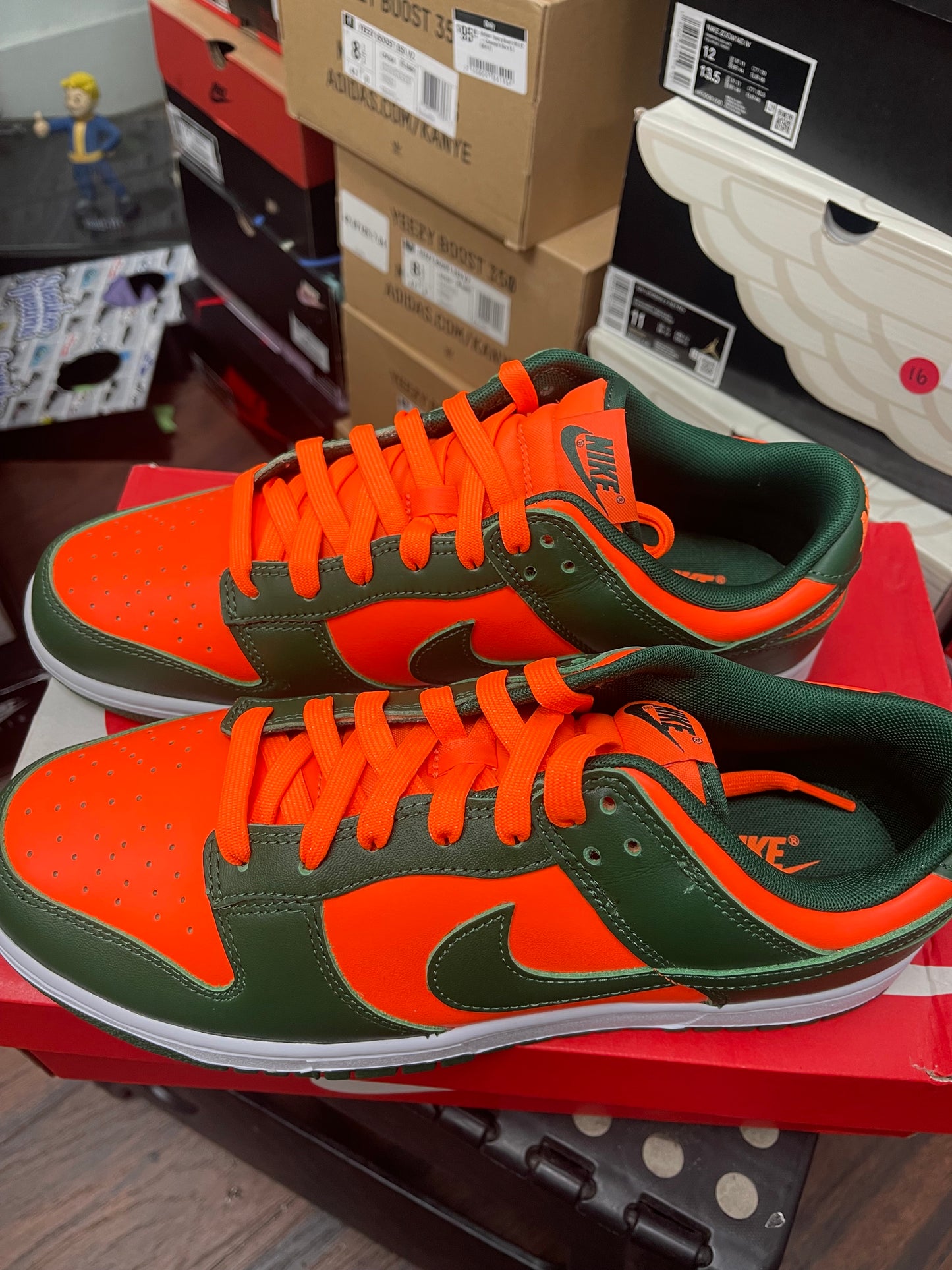 Dunk Low ‘ Miami Hurricanes ‘ Size 10.5