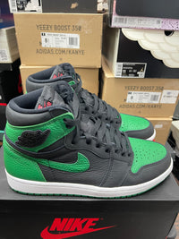 Air Retro 1 High OG ‘ Pine Green 2.0 ‘ Size 8