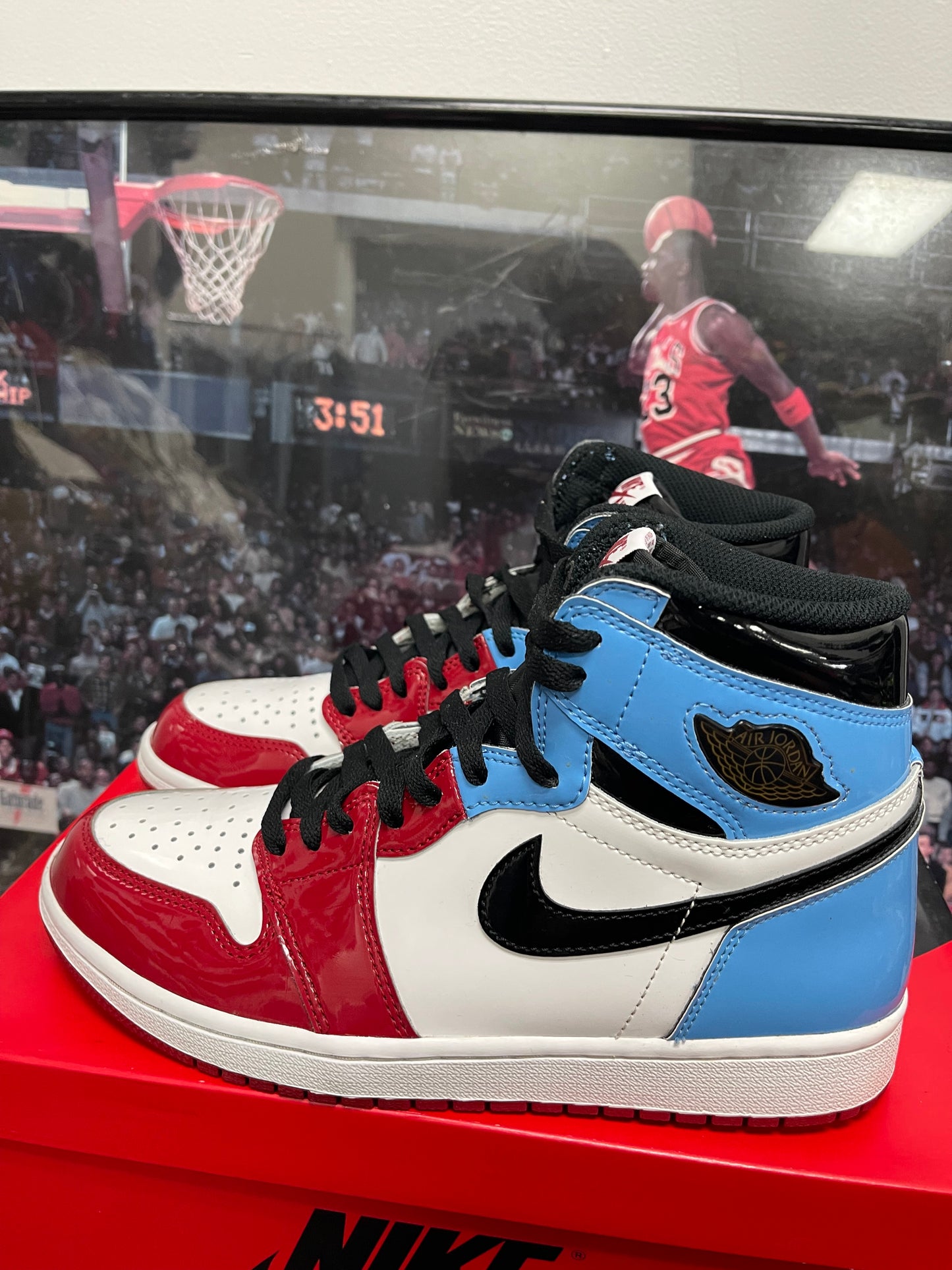 Air Jordan Retro 1 High OG ‘ Fearless ‘ Size 8.5