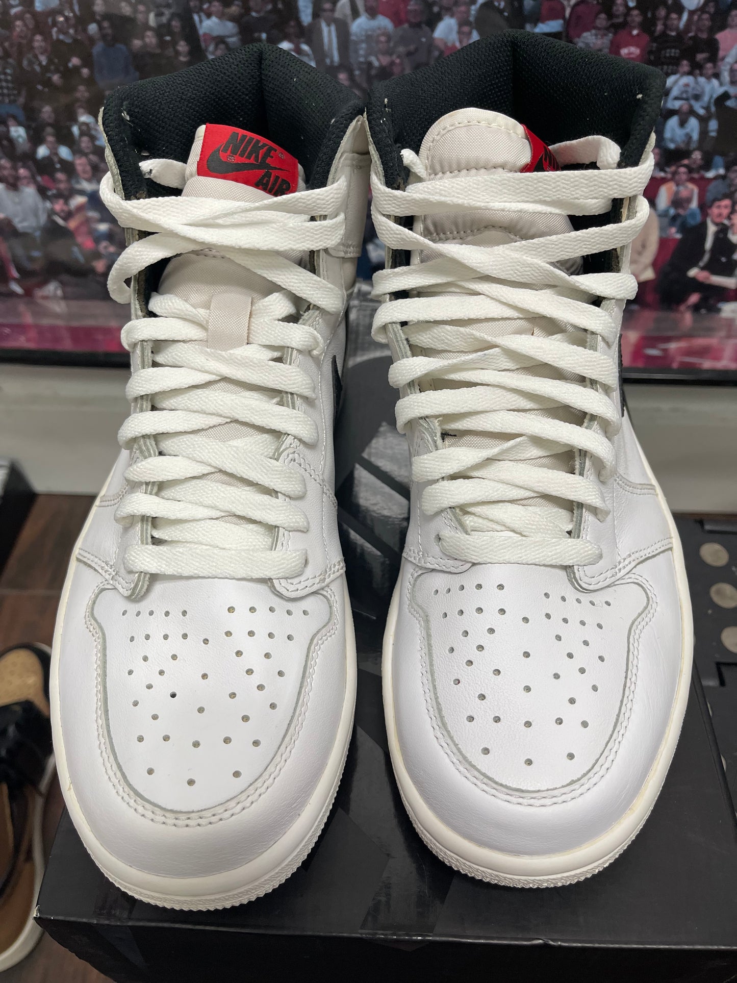 Air Jordan Retro 1 High OG ‘ Yin Yang ‘ Size 8.5