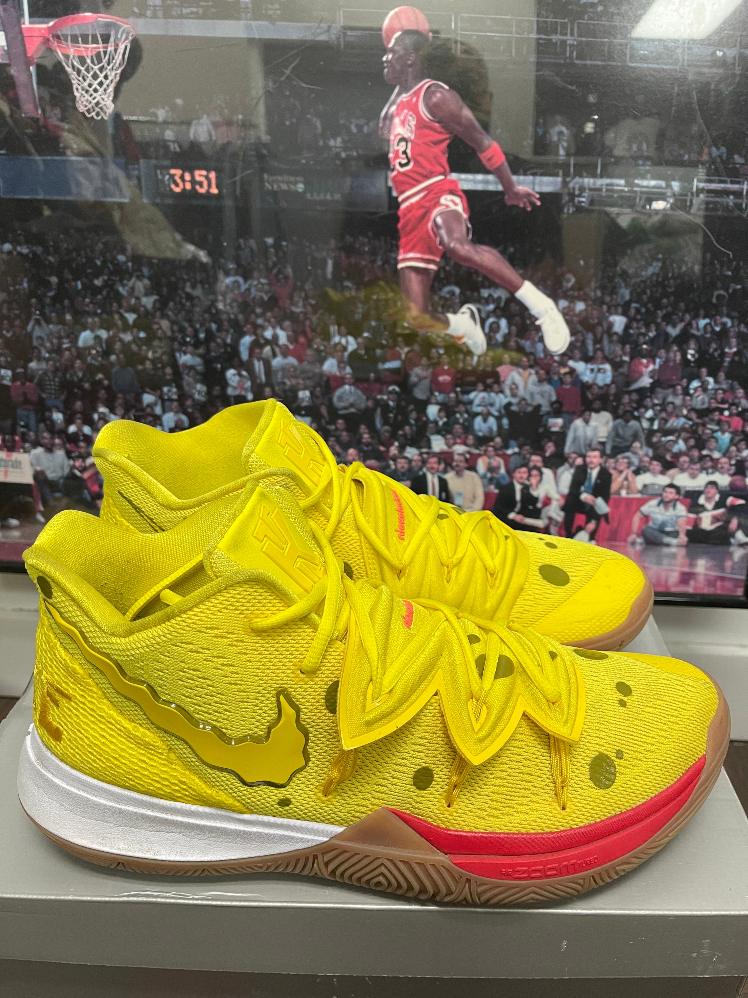 Kyrie 5 SpongeBob Sqaurepants Size 13