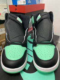 Air Jordan Retro 1 High OG ‘ Green Glow ‘ Size 11.5