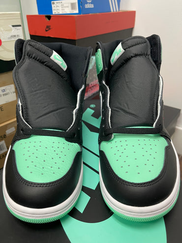 Air Jordan Retro 1 High OG ‘ Green Glow ‘ Size 11.5