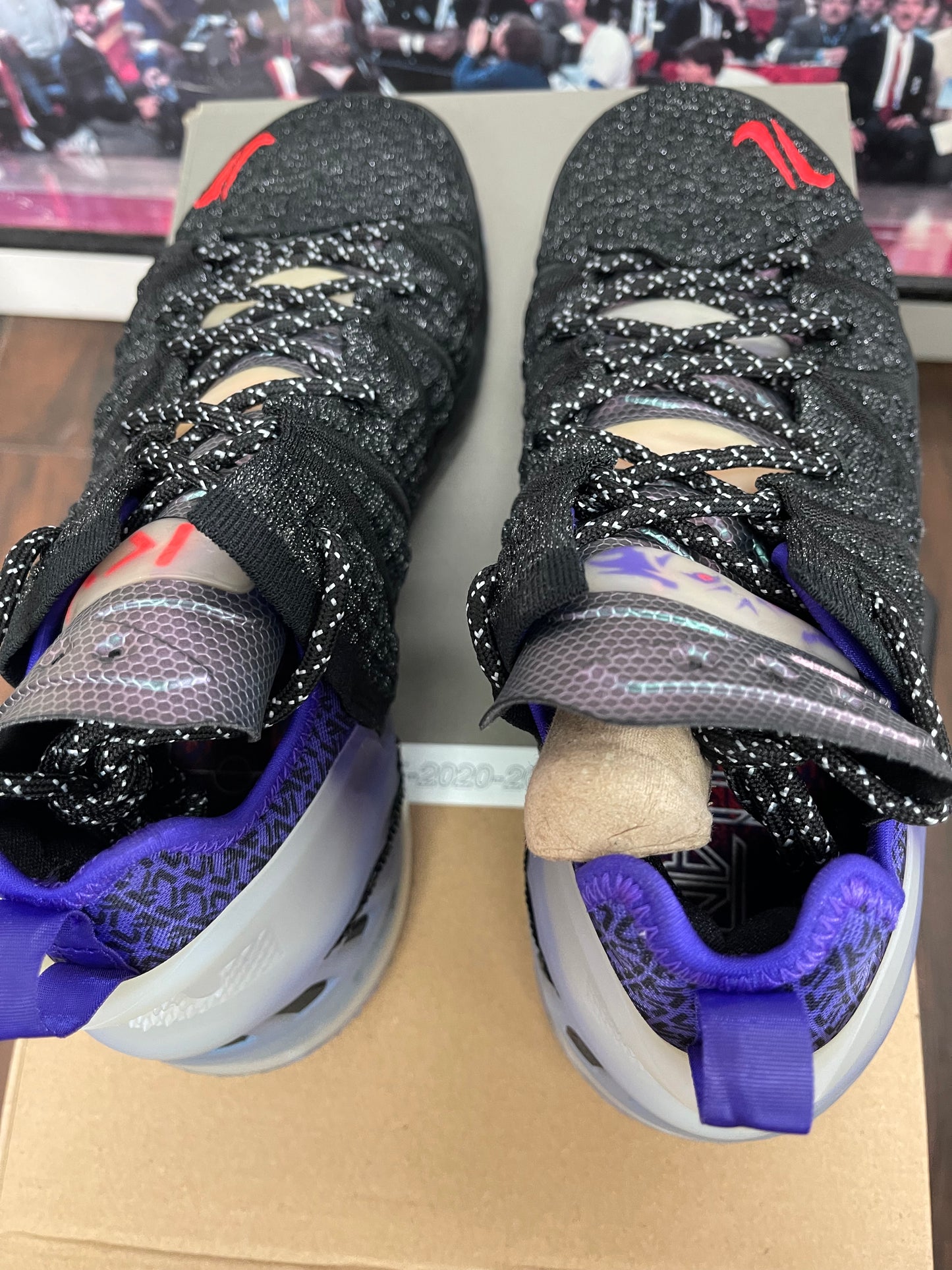 LeBron 18 The Chosen 2 Size 9