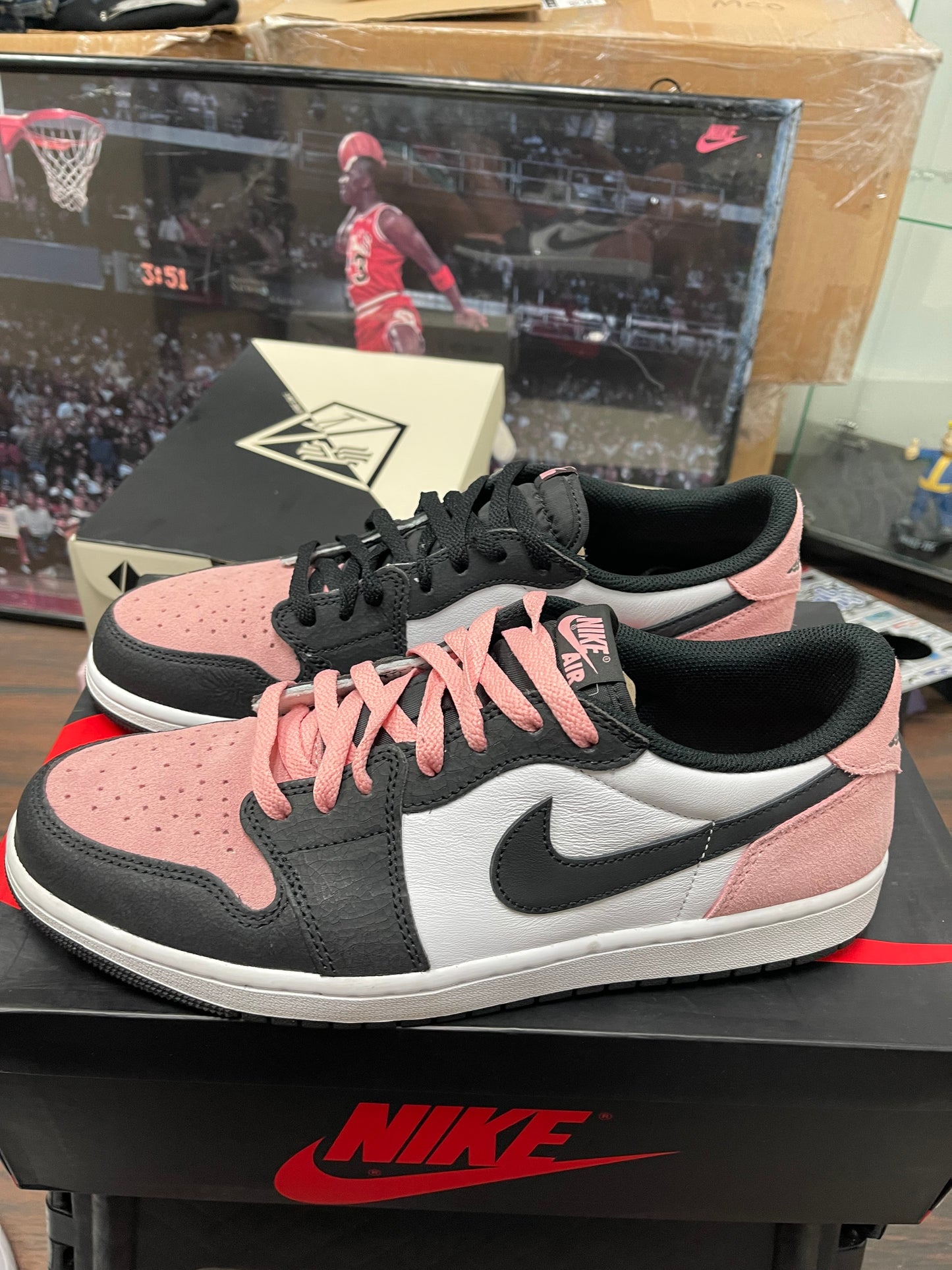 Air Jordan Retro 1 Low ‘ Bleached Coral ‘ Size 11.5