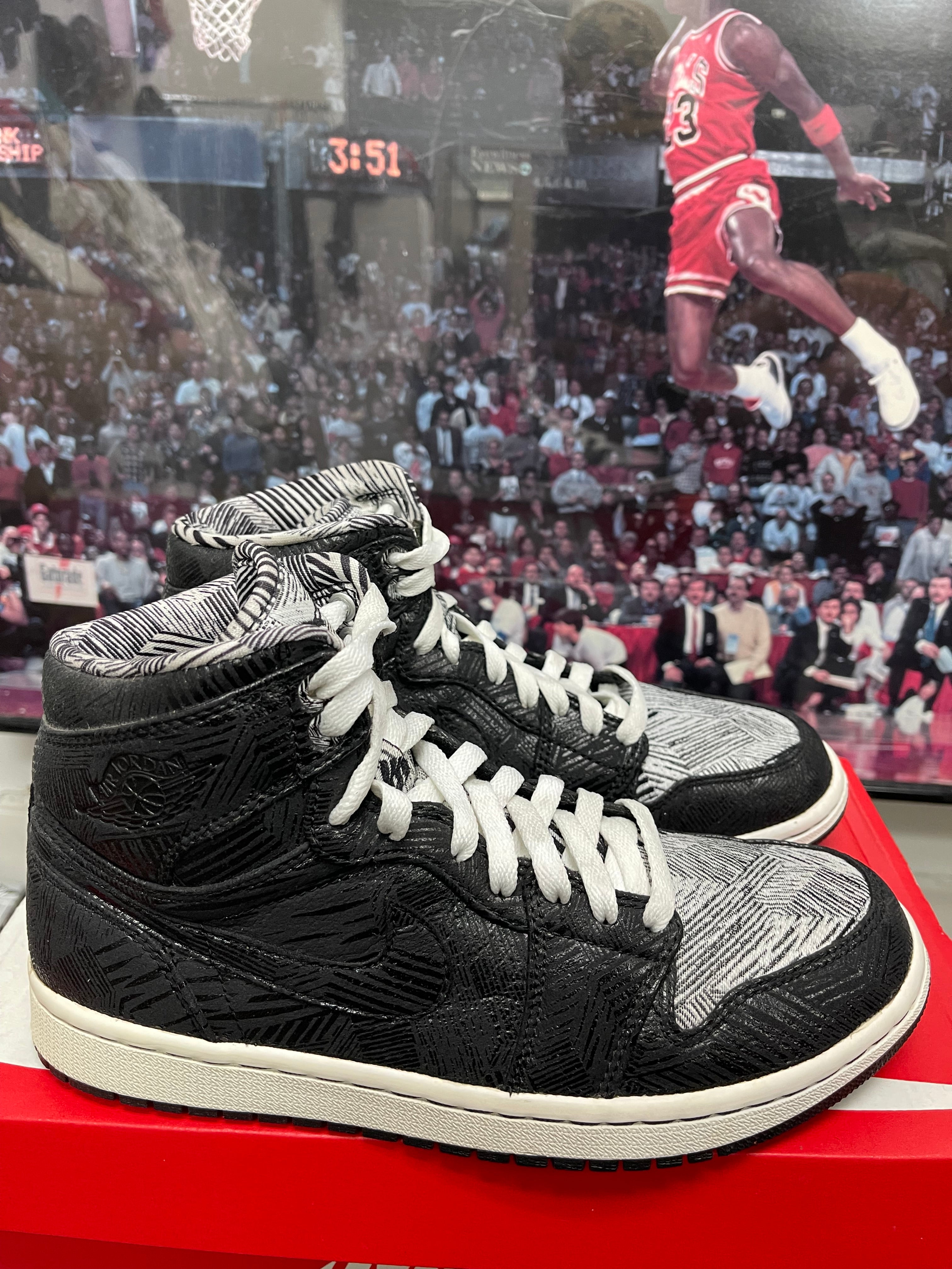 Air Jordan Retro 1 High ‘ Black History month ‘ Size 8