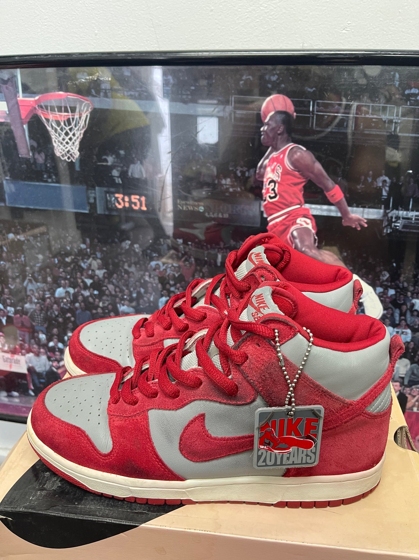 Dunk High SB UNLV Size 9.5