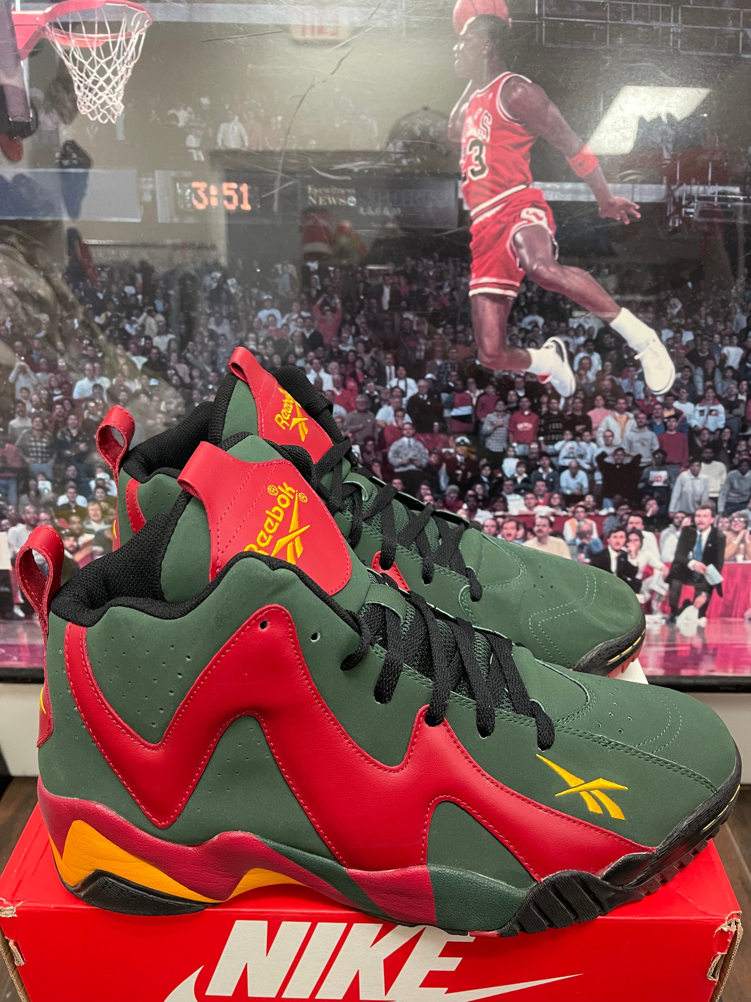 Kamikaze ‘ Seattle ‘ Size 13