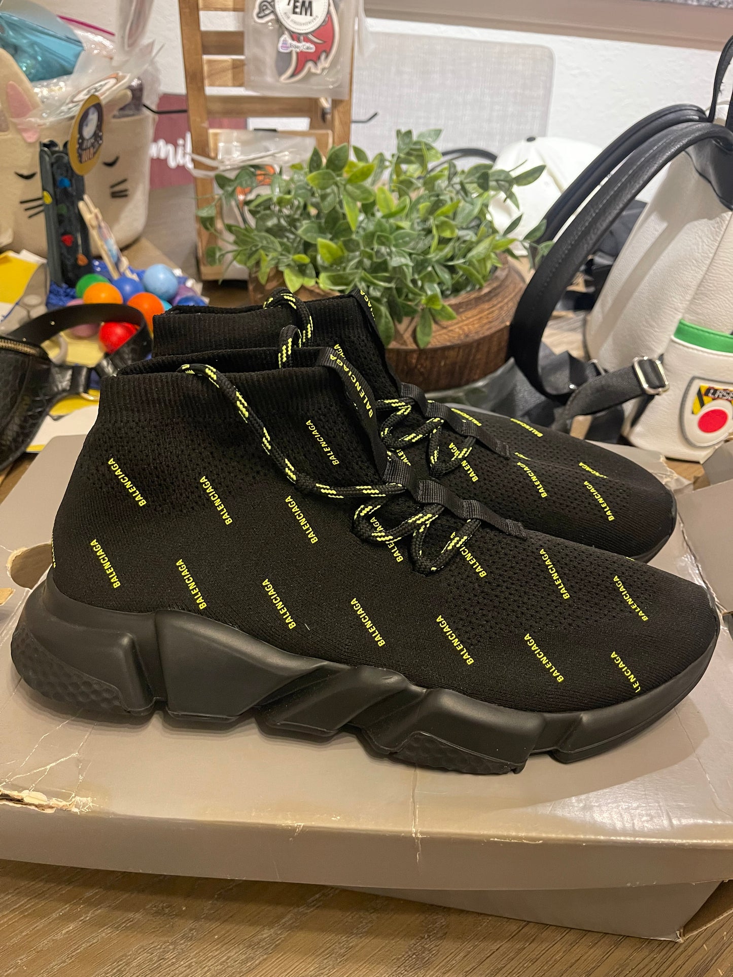 Balenciaga Speed Trainer lace Up Neon Logo size 45 EU / 12 US Men