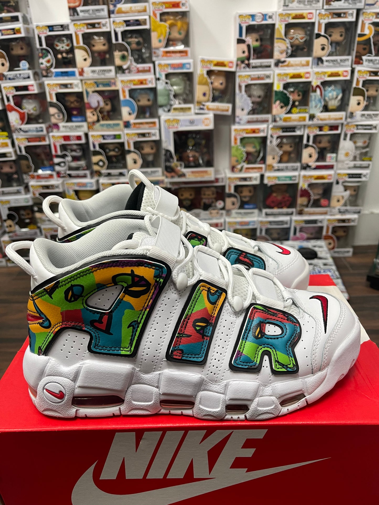 Uptempo Peace , Love , Basketball Size 8