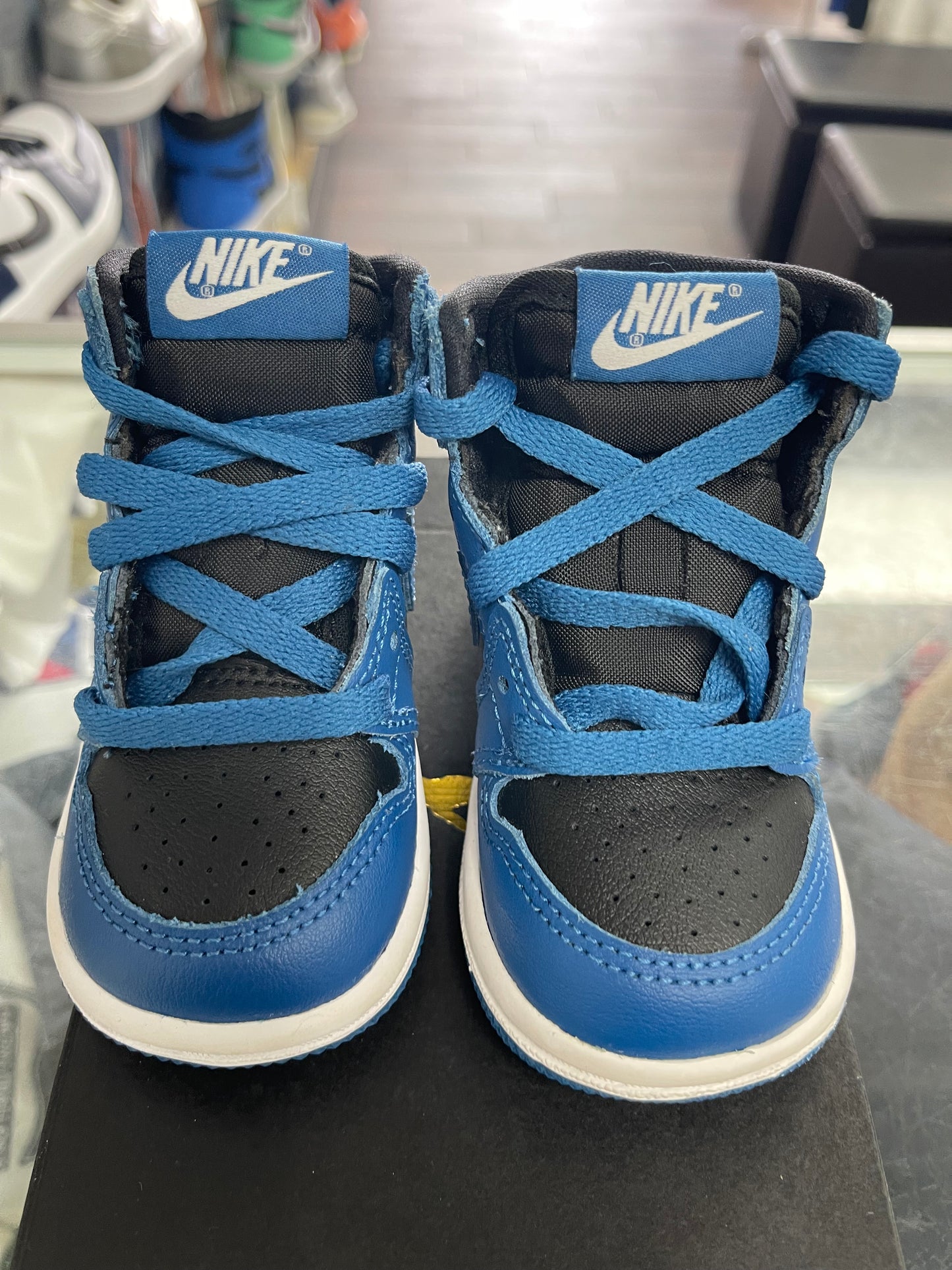 Air Jordan Retro 1 High size 4c