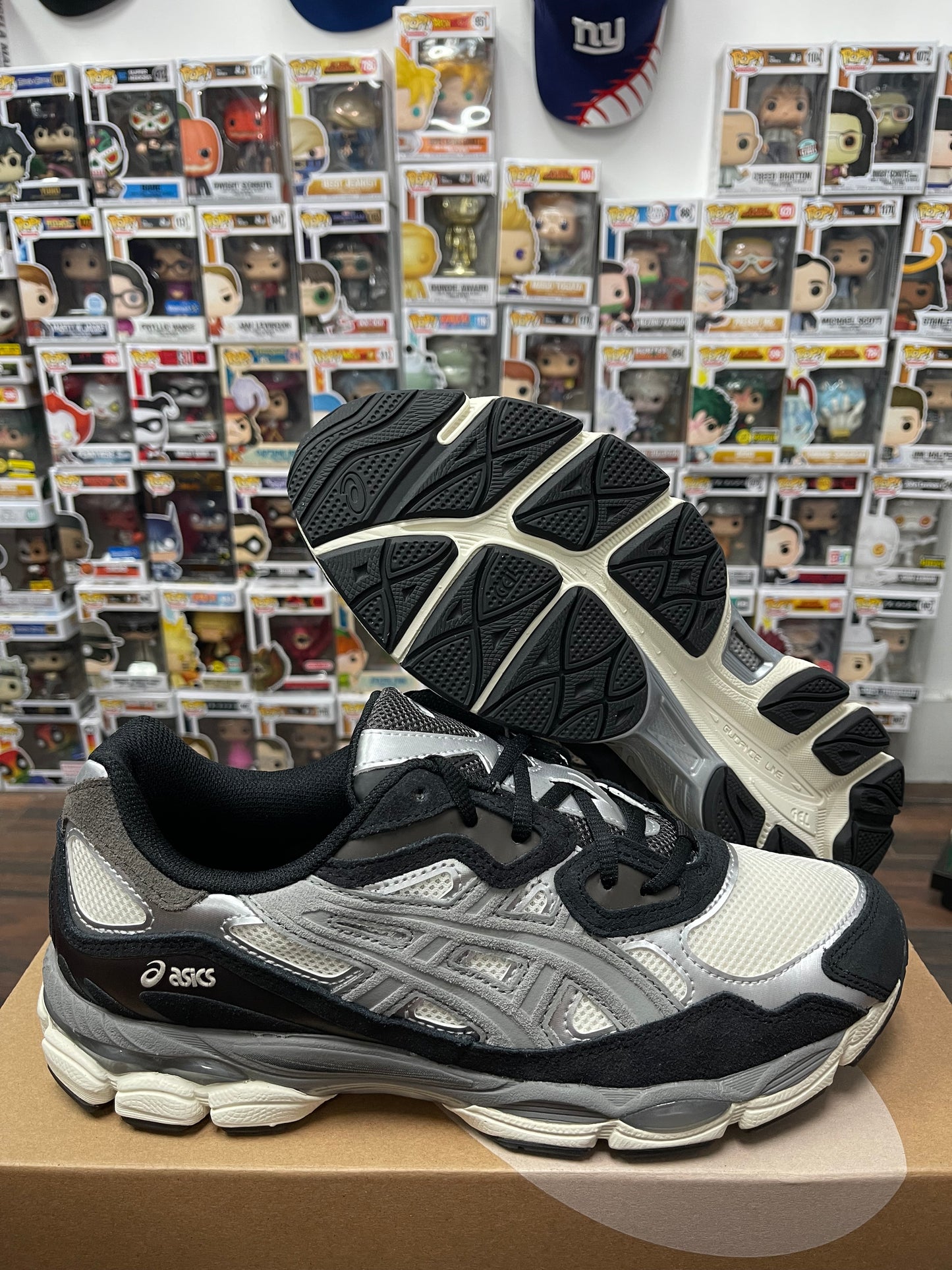 Asics Gel NYC Black Ivory size 10.5