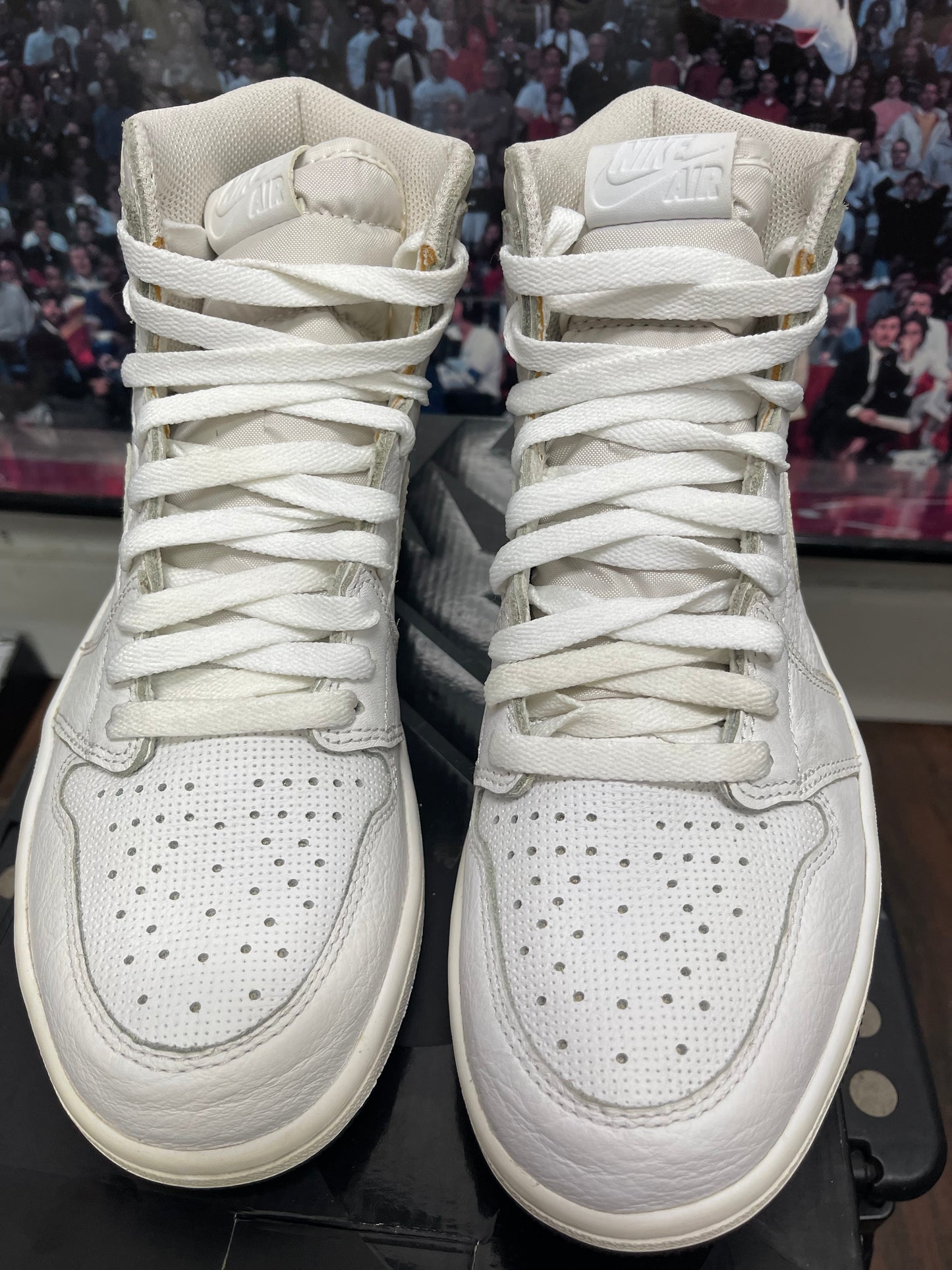 Air Jordan Retro 1 High OG ‘ White Perforated ‘ Size 8.5