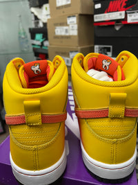 Dunk High ‘ Sweet Tooth ‘ Size 9