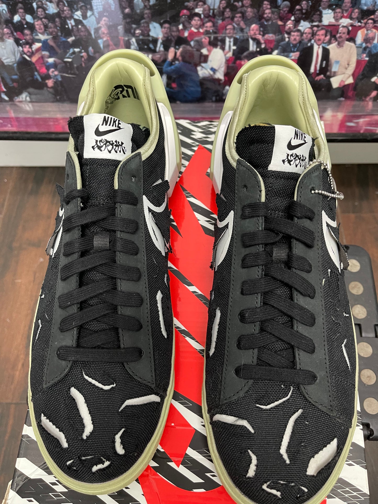 Blazer low Acronym Size 11