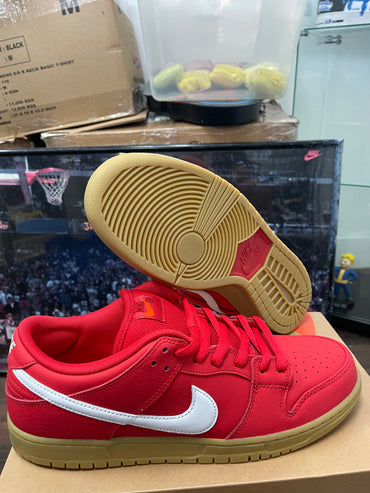 Dunk Low SB ‘ Red Gum ‘ Size 12