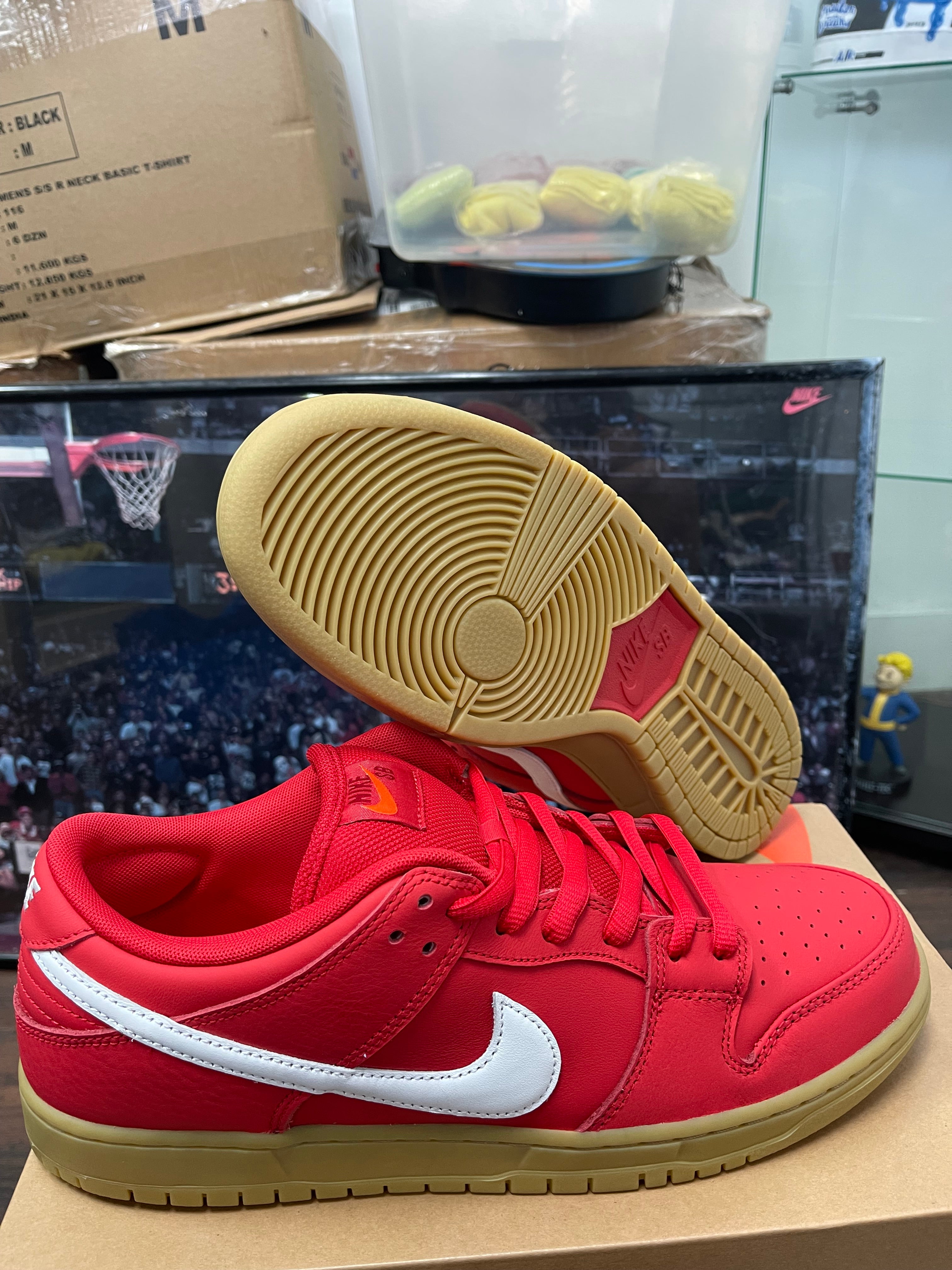 Dunk Low SB ‘ Red Gum ‘ Size 12
