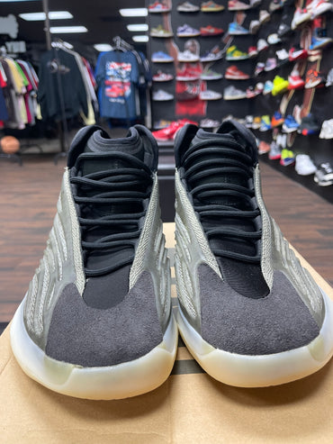 Yeezy Quantum Barium Size 11