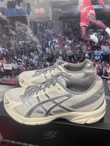 Asics Gel 1130 size 8 women
