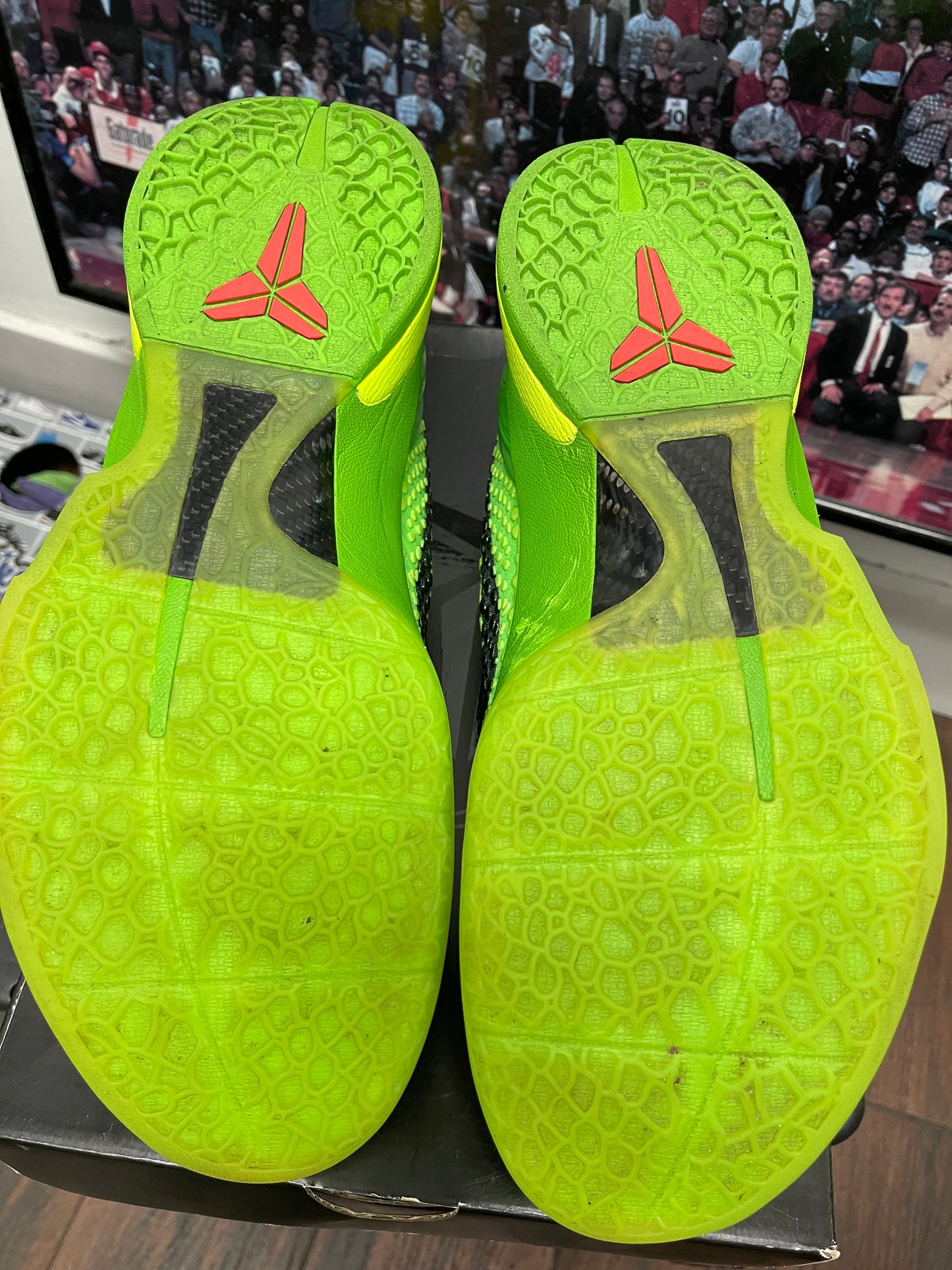 Kobe ‘ Grinch ‘ Size 11.5