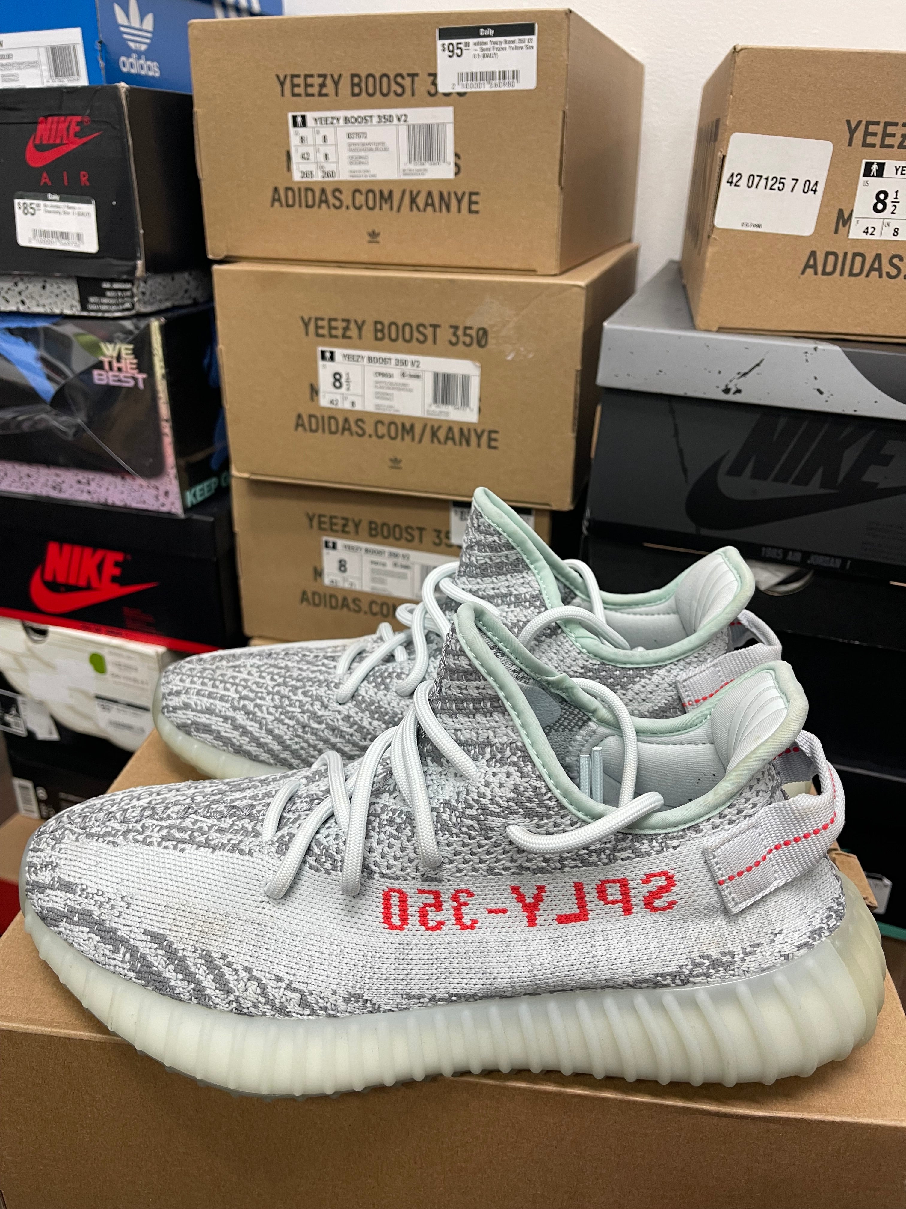 Yeezy Boost 350 V2 ‘ Blue Tint ‘ Size 8.5