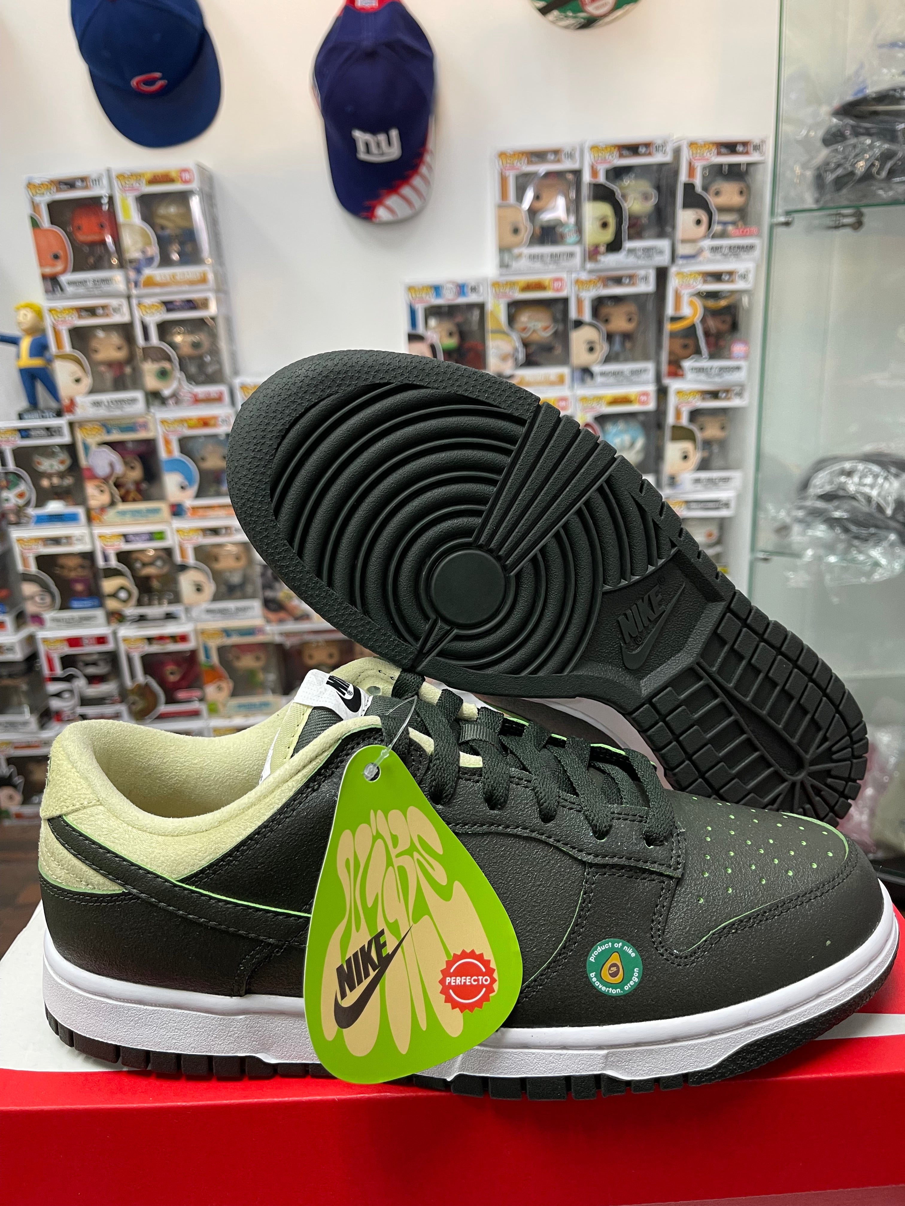 Dunk low ‘ Avocado ‘ Size 8 men