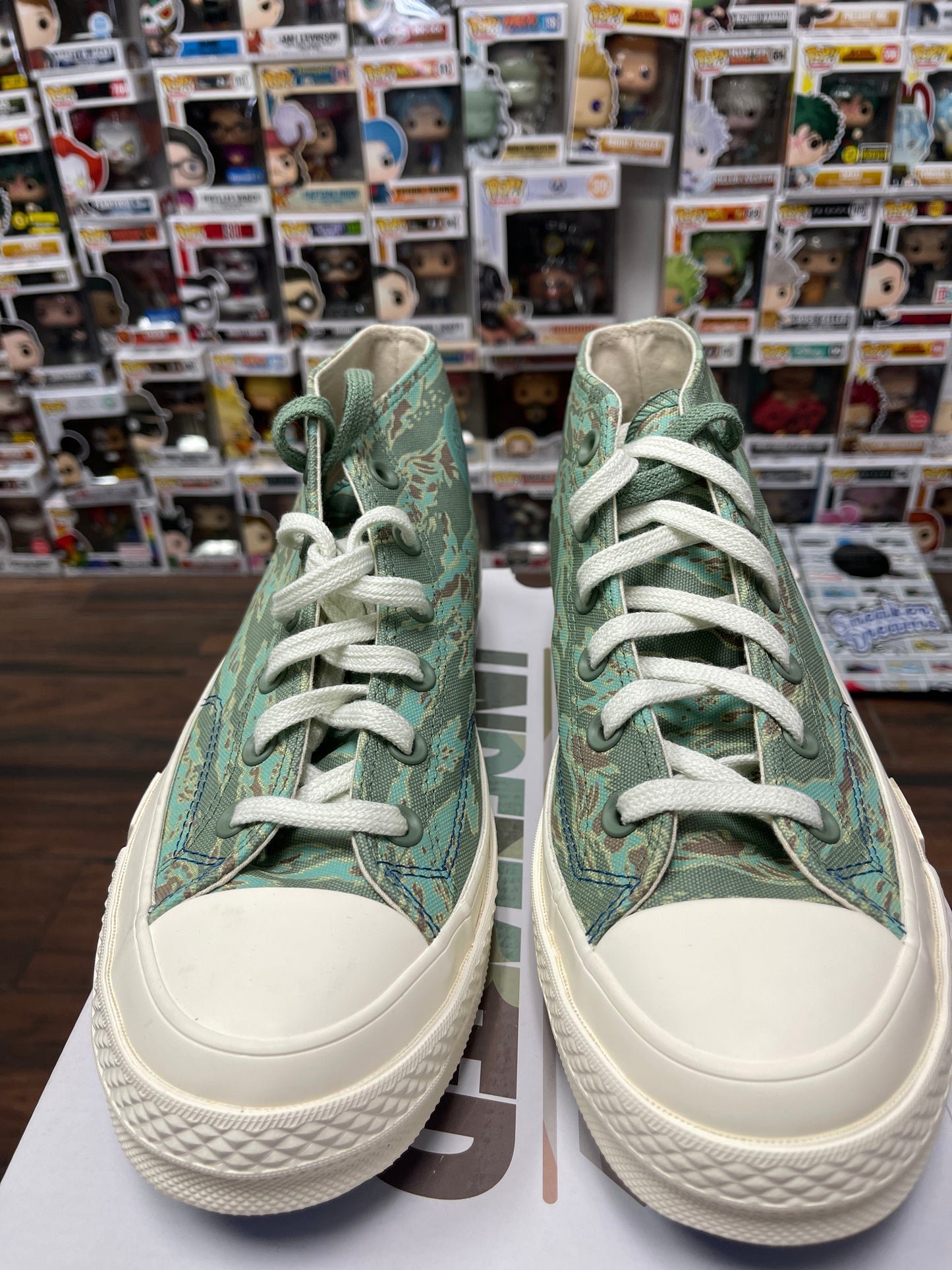 Undefeated❌Converse Size 8.5