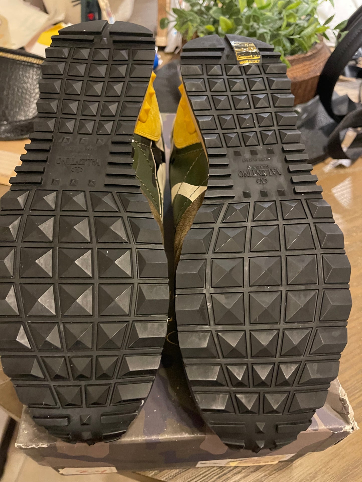 Valentino Garavani yellow stone Rockrunner size 11.5