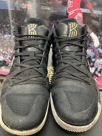 Kyrie 3 Black History Month  size 10