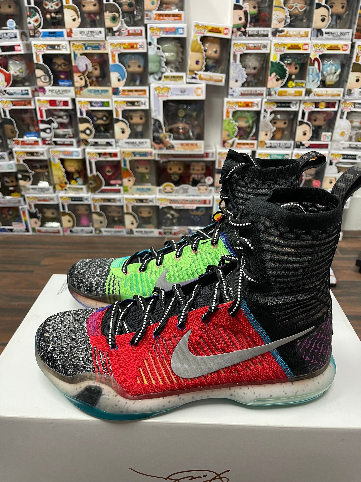 Kobe 10 Elite High what the Size 9.5