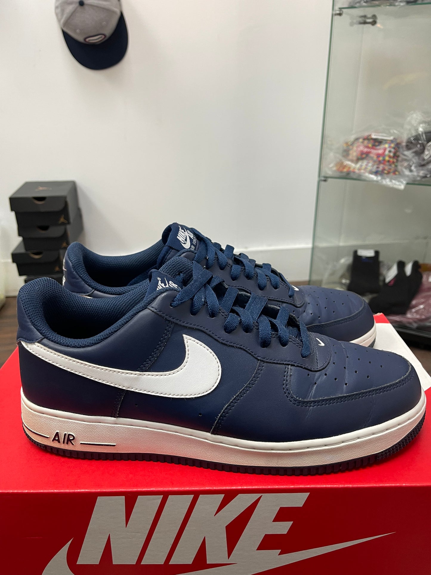 Air Force 1 low ‘ Navy ‘ Size 11.5