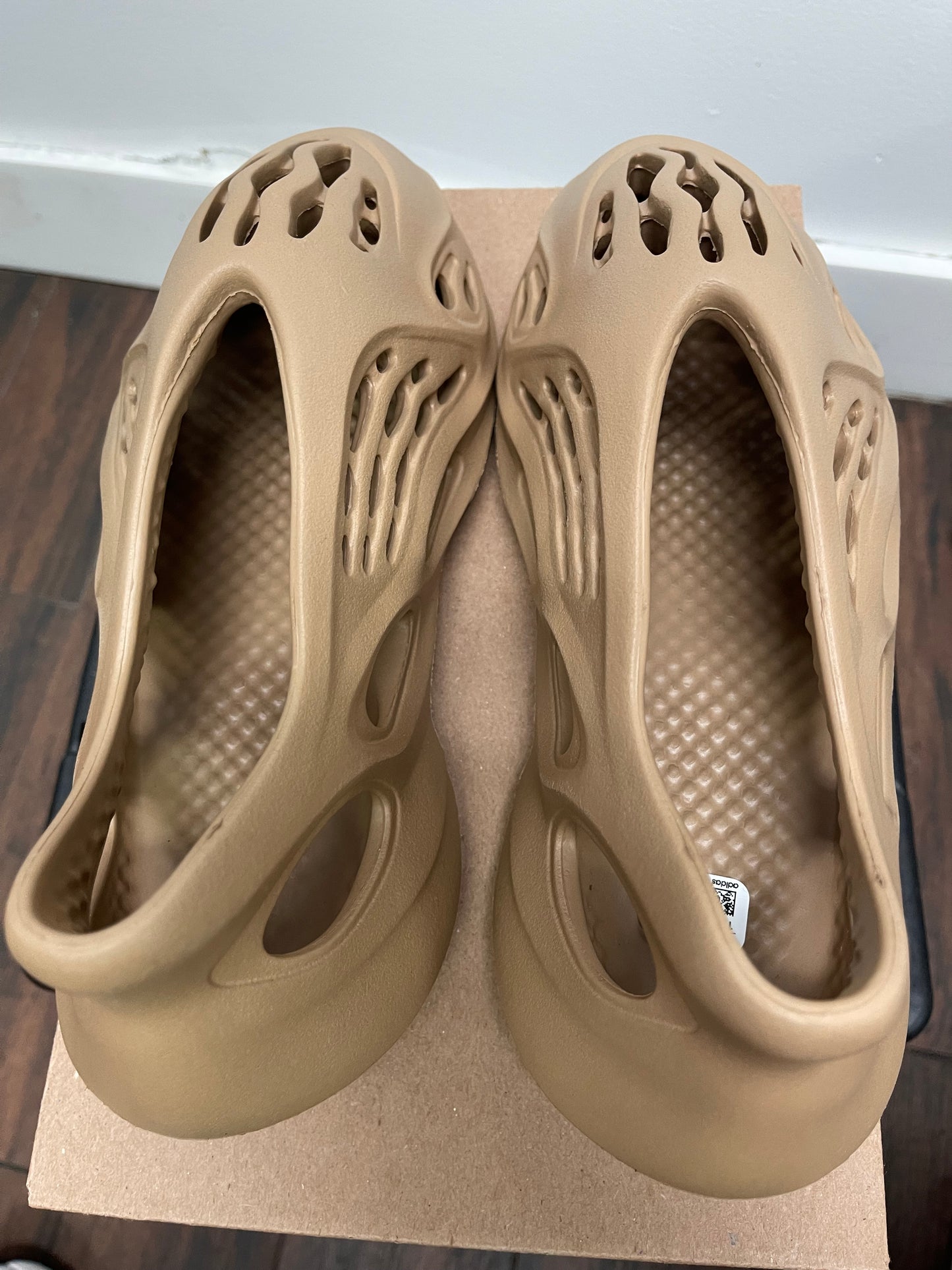 Adidas Yeezy Foam Runner ‘ Ochre ‘ Size 11
