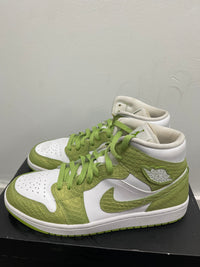 Air Jordan Retro 1 Mid ‘ Green Python ‘ Size 11.5