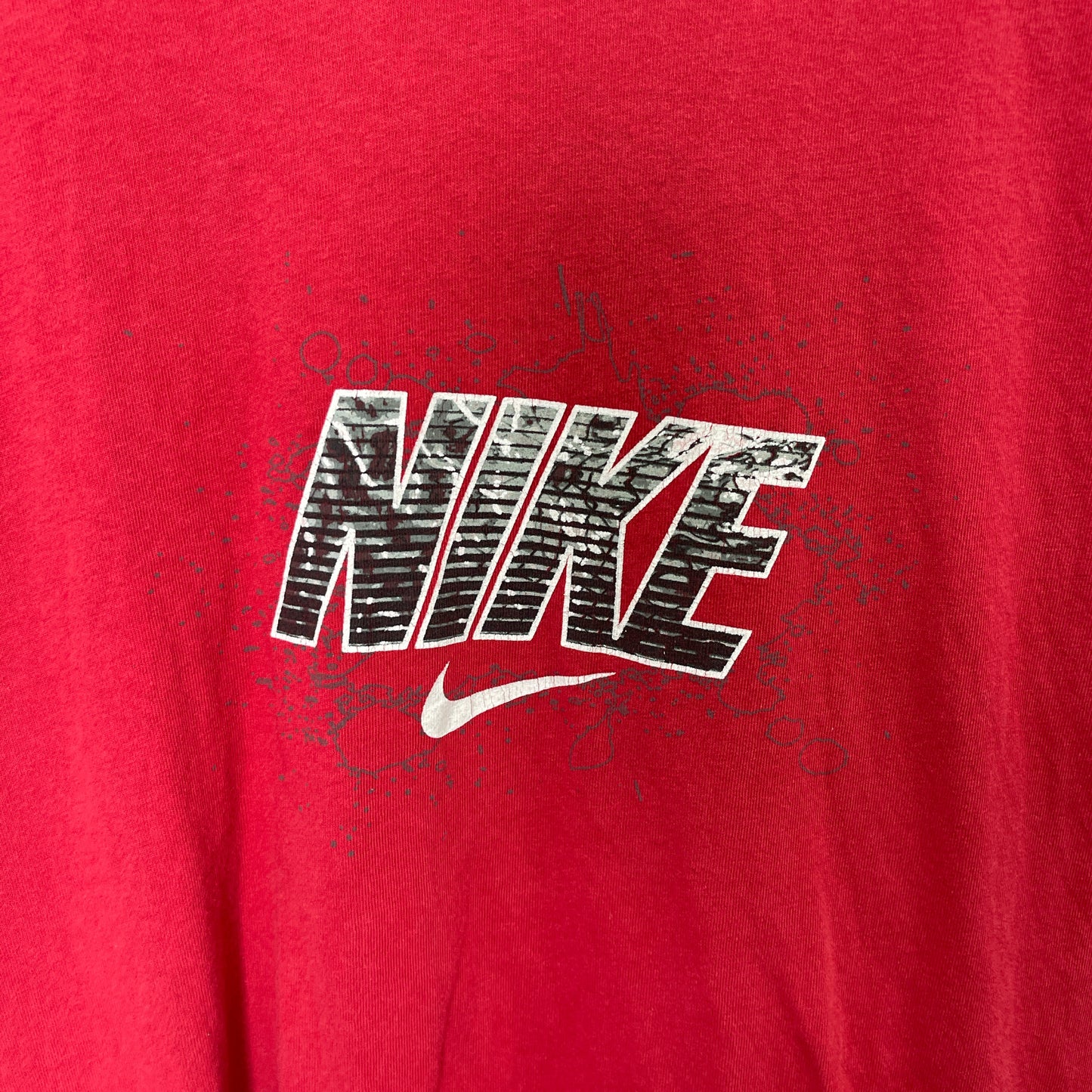 Red Nike cotton t-shirt with a bold graphic print #streetwear #skater size XL