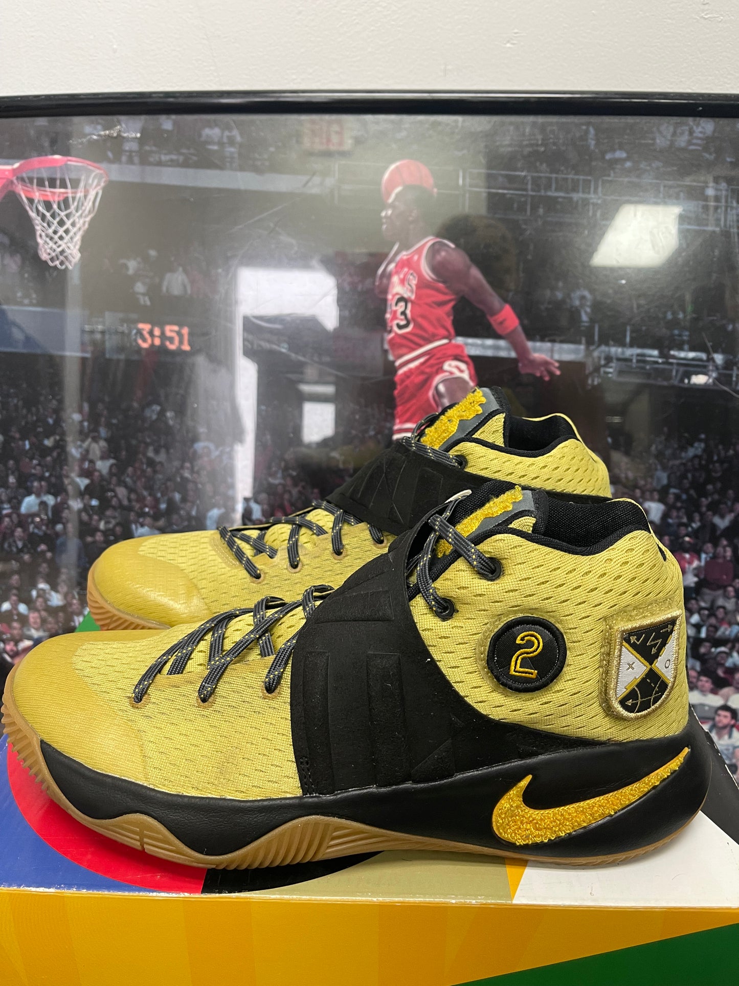 Kyrie 2 All Star Northern Lights size 10
