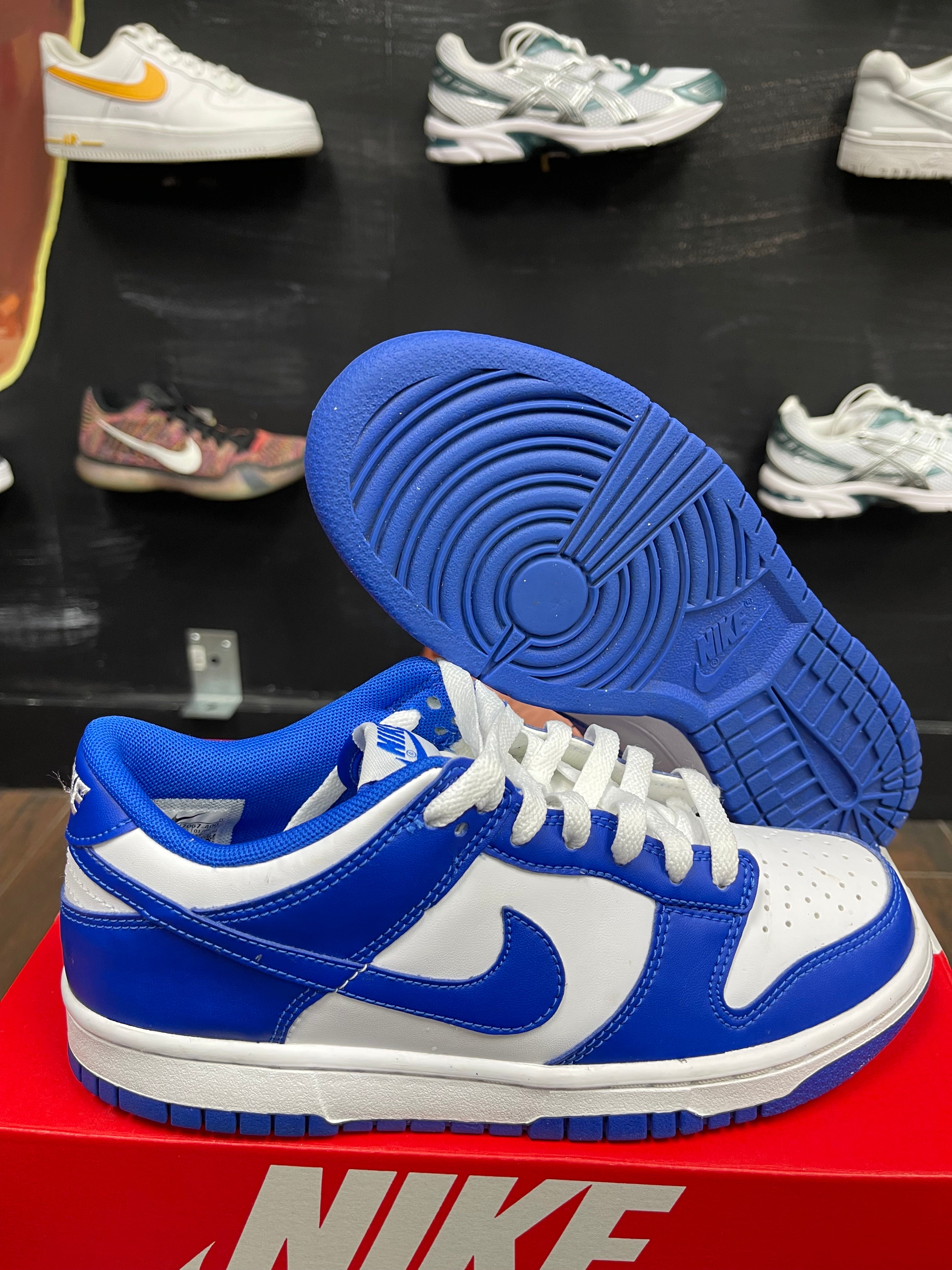 Dunk low Racer Blue size 5.5y