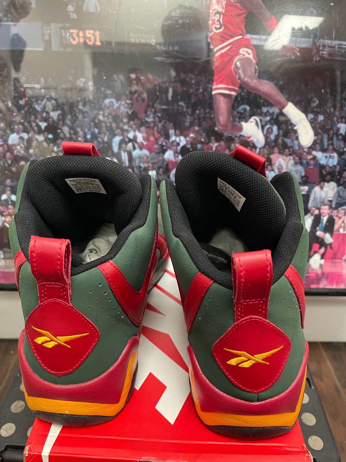 Kamikaze ‘ Seattle ‘ Size 13