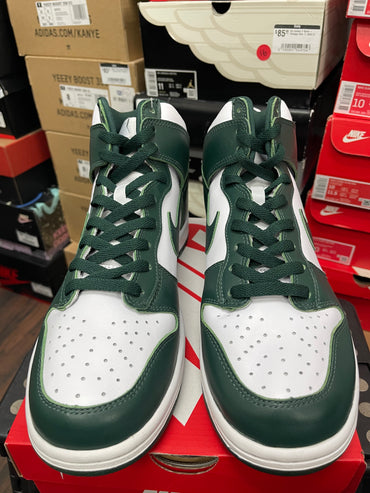 Dunk High ‘ Spartan Green ‘ Size 10.5