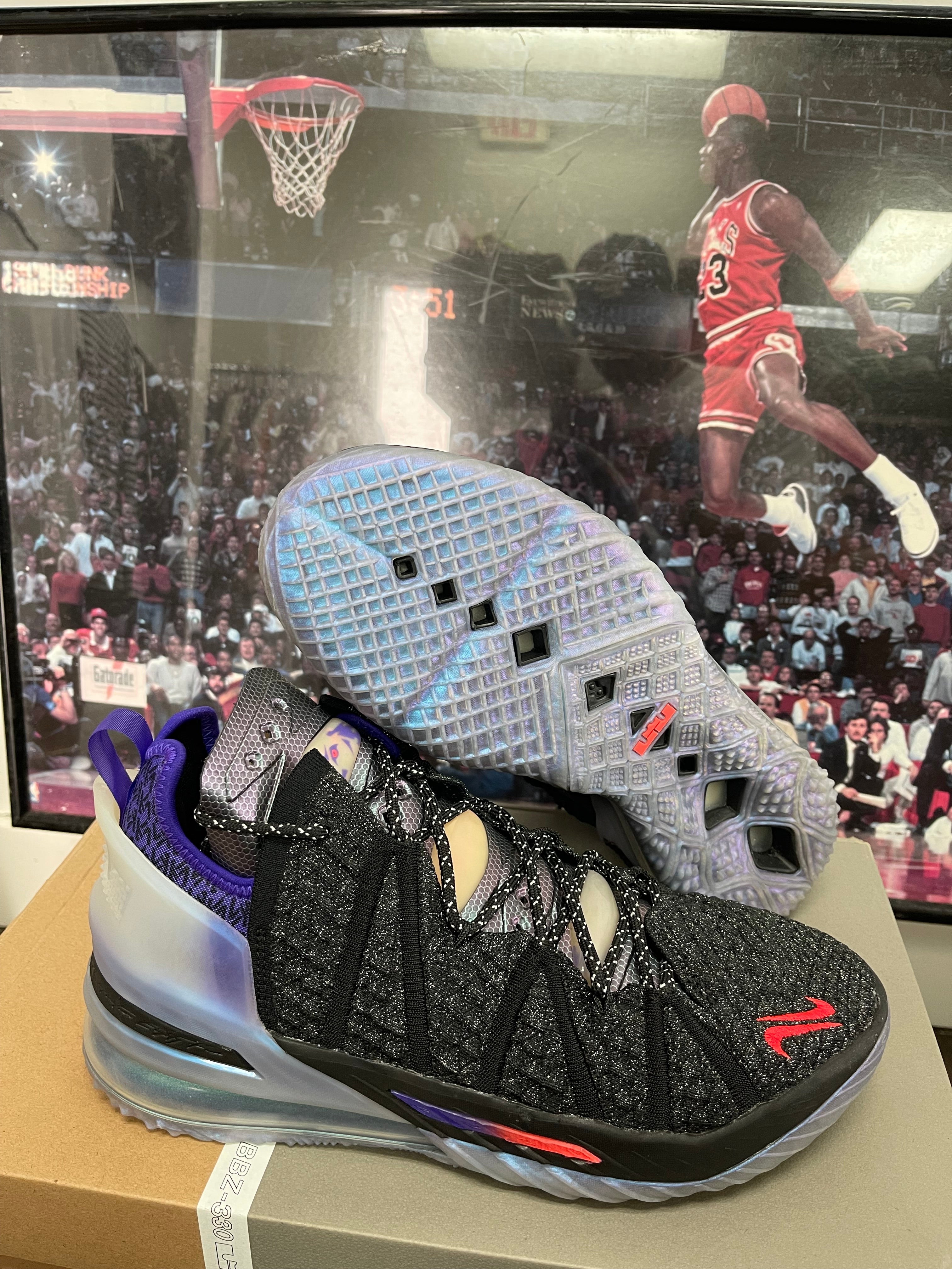 LeBron 18 The Chosen 2 Size 9