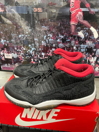 Air Jordan 11 Retro ‘ Charcoal Red ‘ Size 8.5