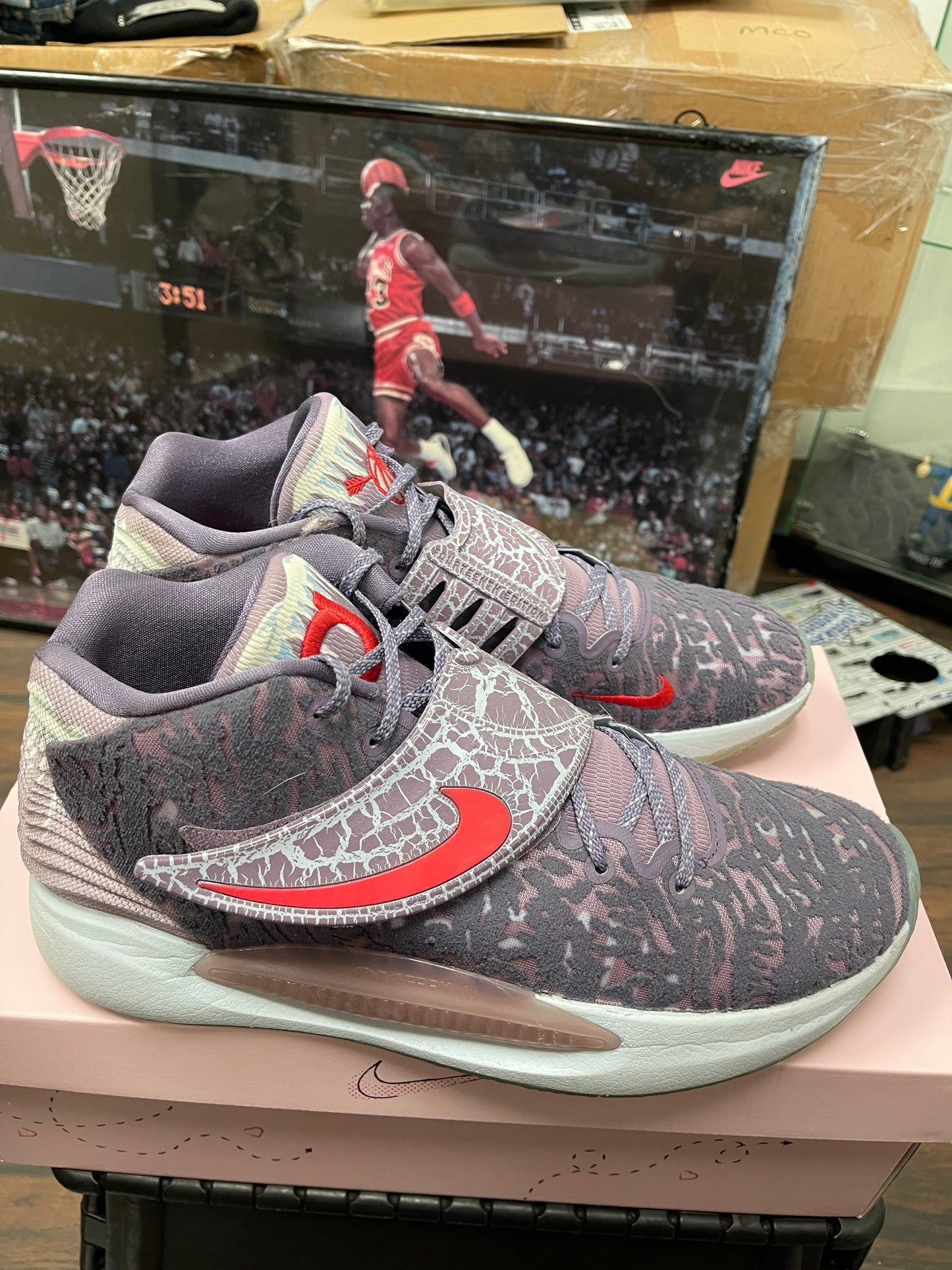 KD 14 ‘ Valentine Day ‘ Size 13