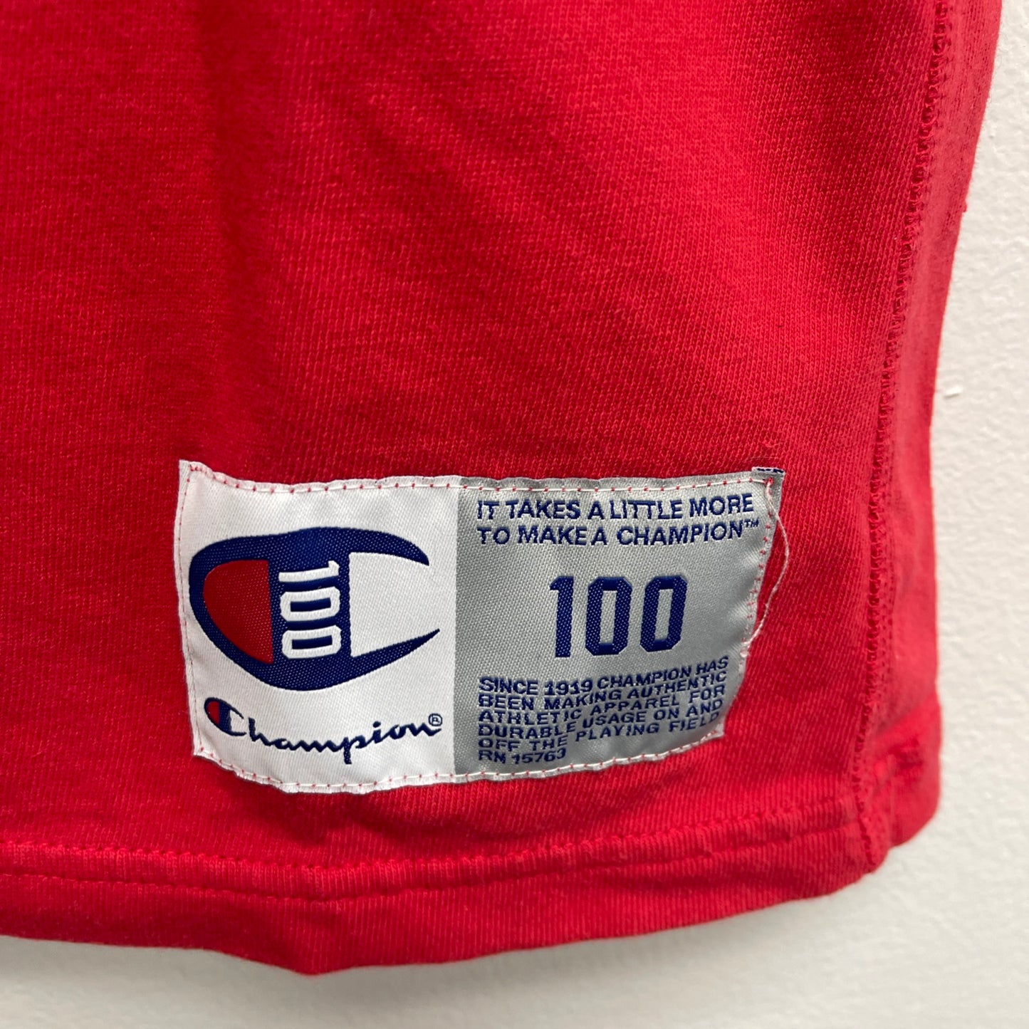 Champion t shirt size small